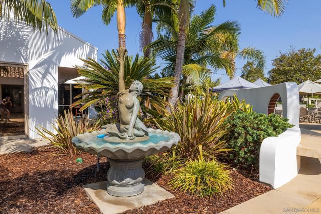 4676 Barcelona Way, Oceanside CA: https://media.crmls.org/mediaz/41b30b90-180e-4806-bf17-ea569931f438.jpg