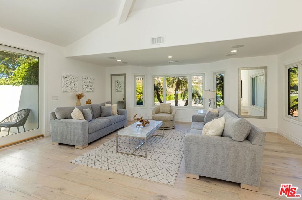MLS #26869377 image #8