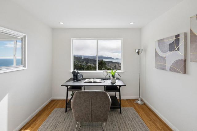 170 Beachview Avenue, Pacifica CA: https://media.crmls.org/mediaz/41b57aa2-dc8a-4653-a919-590f17d518a2.jpg