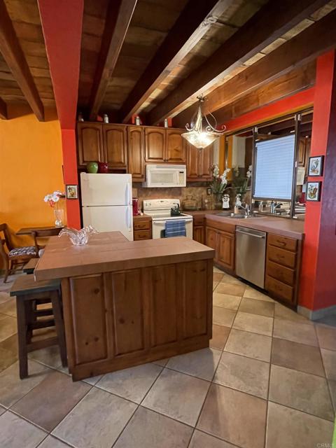 Detail Gallery Image 7 of 24 For 28 Calle Mirador #204,  –,  – 00000 - 3 Beds | 2 Baths