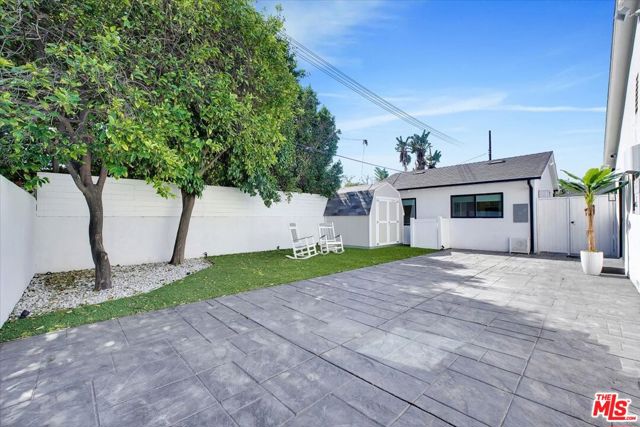 14642 Runnymede Street, Van Nuys CA: https://media.crmls.org/mediaz/41b700c0-4d58-4590-bd4b-ef0b1b50f63a.jpg
