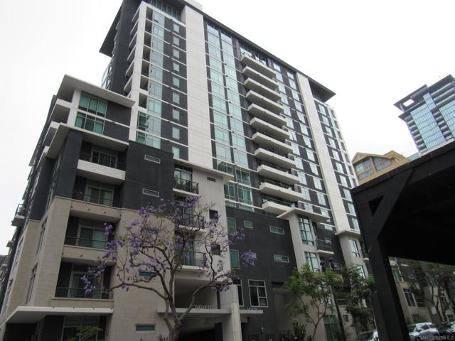 425 Beech St, San Diego, California 92101, 2 Bedrooms Bedrooms, ,2 BathroomsBathrooms,Condominium,For Sale,Beech St,240016344SD