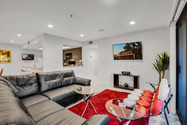 200 E Racquet Club Road, Palm Springs CA: https://media.crmls.org/mediaz/41b7bfdc-601f-4632-8b31-522456d047f5.jpg