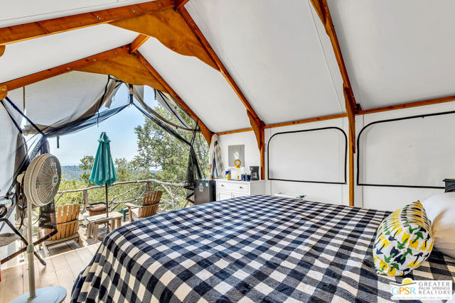21395 Highway 243, Idyllwild CA: https://media.crmls.org/mediaz/41b7e5b2-12f6-42eb-9c55-868c9853ad82.jpg