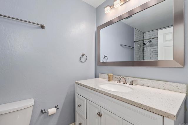 Detail Gallery Image 32 of 40 For 383 N Melrose Dr #F,  Vista,  CA 92083 - 2 Beds | 2 Baths