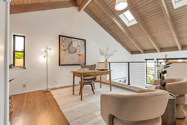 1106 Besito Ave, Berkeley CA: https://media.crmls.org/mediaz/41b93371-cab6-412b-befd-46c47bb3566a.jpg