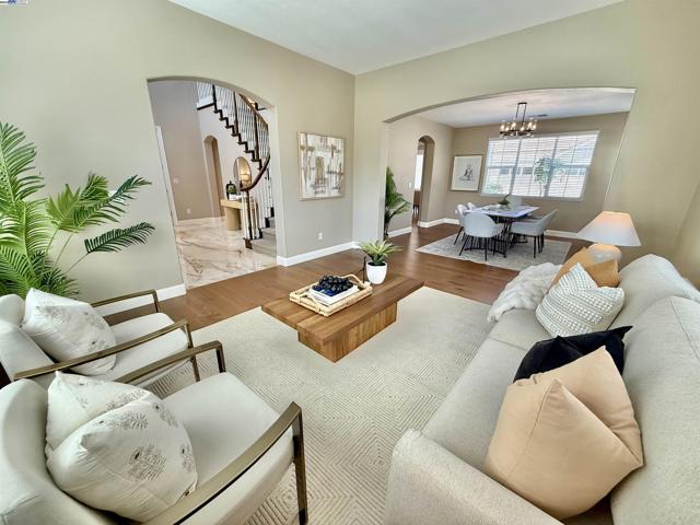 5825 Dresslar Cir, Livermore CA: https://media.crmls.org/mediaz/41bb9014-530e-49af-8cc1-d7d12ea6a197.jpg