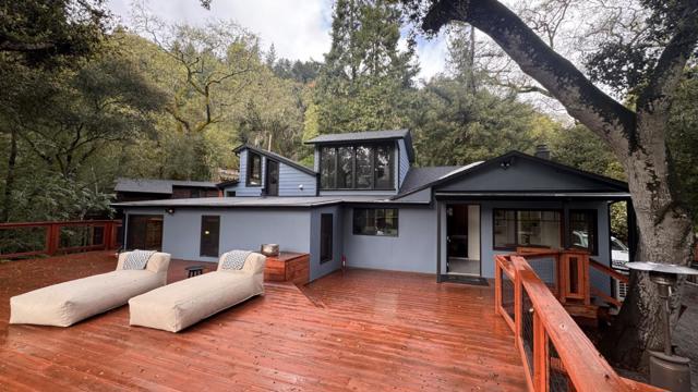 19940 Oakmont Drive, Los Gatos CA: https://media.crmls.org/mediaz/41bc6c08-d0ab-40db-be13-9759bcc589b5.jpg