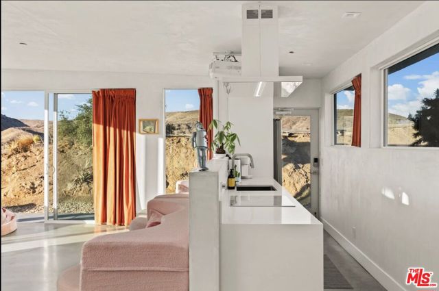 5195 Pioneertown Road, Pioneertown CA: https://media.crmls.org/mediaz/41be1dbd-130b-4c98-8cd8-6c9ad9b2cbe5.jpg