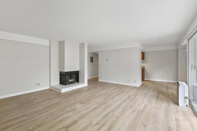 500 W Middlefield Road, Mountain View CA: https://media.crmls.org/mediaz/41bf223d-2b0b-4793-a162-069054c1aa86.jpg