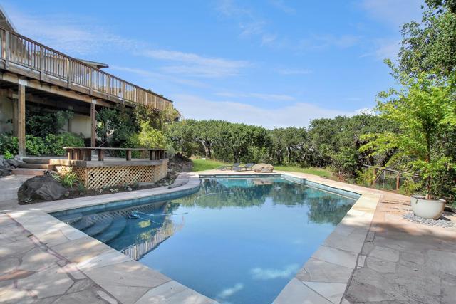 415 Golden Oak Drive, Portola Valley CA: https://media.crmls.org/mediaz/41c00cfd-b468-4c64-9e21-dcd760956beb.jpg