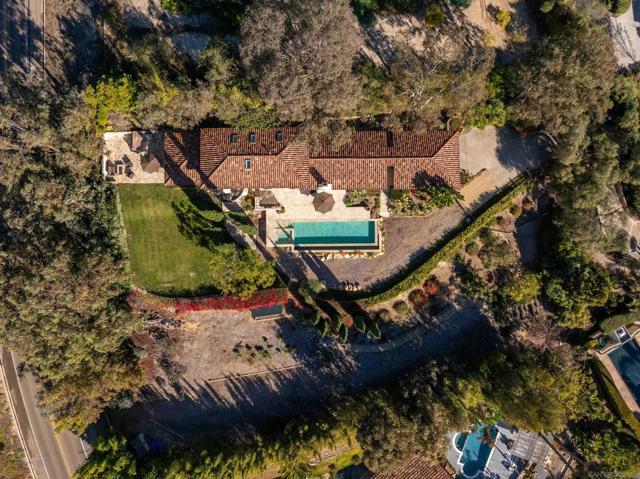 6511 Poco Lago, Rancho Santa Fe, California 92067, 4 Bedrooms Bedrooms, ,3 BathroomsBathrooms,Single Family Residence,For Sale,Poco Lago,250001529SD