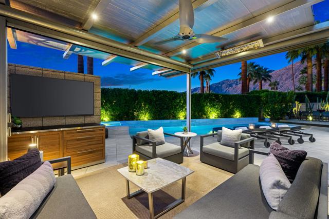 1047 Hunter Drive, Palm Springs CA: https://media.crmls.org/mediaz/41c07305-7678-4b70-b0ac-142045887bc6.jpg