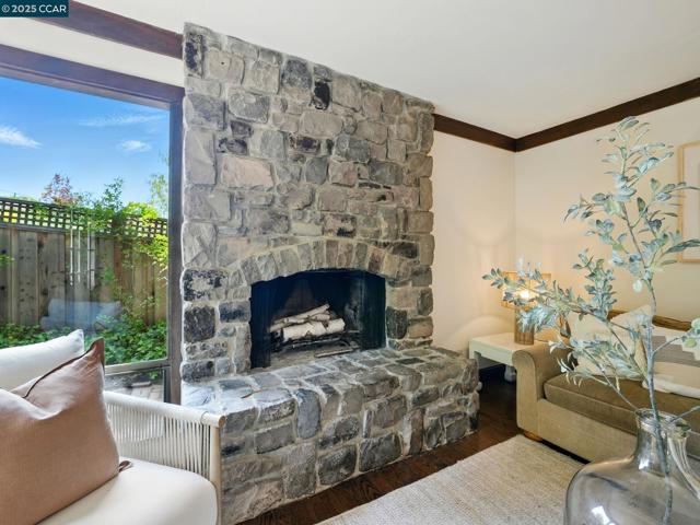 66 Ambleside Court, Danville CA: https://media.crmls.org/mediaz/41c0aa1b-43d3-4363-afa5-8d8556156516.jpg