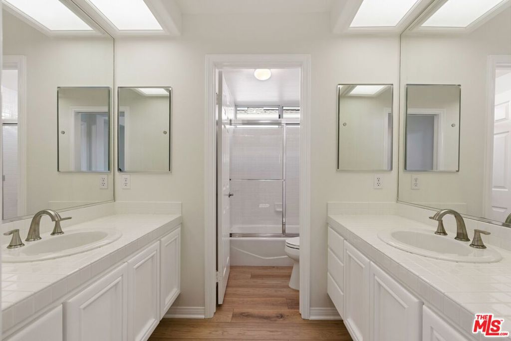 41c0b4f6 5eb1 43ec 95f5 3f82755c7bc4