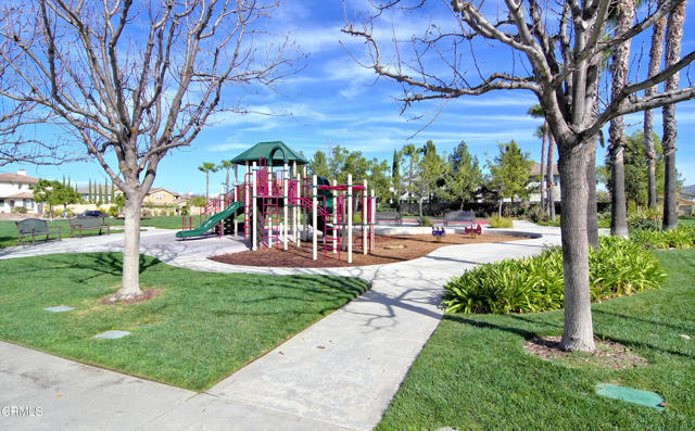 321 Town Forest Court, Camarillo CA: https://media.crmls.org/mediaz/41c1c713-cba7-44d5-a9e1-995dd1aff1ca.jpg