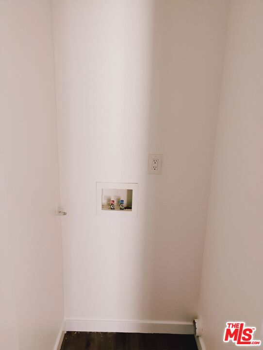 https://media.crmls.org/mediaz/41c2790d-368d-429f-b489-3a76cde56a63.jpg?preset=X-Large