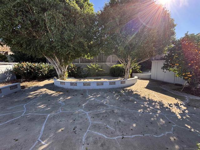 6369 Clara Lee Ave, San Diego CA: https://media.crmls.org/mediaz/41c40066-024a-4f19-8987-12d8a835a4cd.jpg