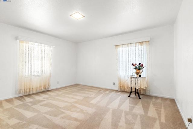 18289 Meekland Ave, Hayward CA: https://media.crmls.org/mediaz/41c4e173-d784-44c9-be78-e005994b69b5.jpg