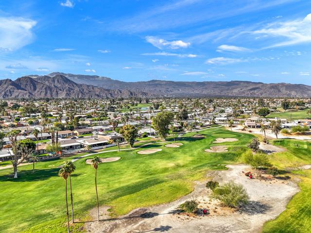 77590 California Drive, Palm Desert CA: https://media.crmls.org/mediaz/41c51f63-1649-48a9-9337-a7af2c3abce0.jpg