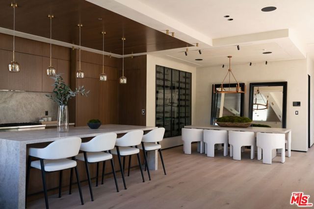 13221 Hesby Street, Sherman Oaks CA: https://media.crmls.org/mediaz/41c67336-556f-4d76-a8ce-4c83d28487ee.jpg