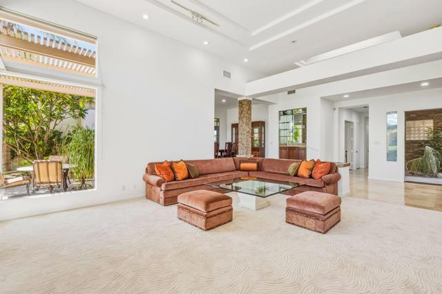 801 Deer Haven Circle, Palm Desert, CA 92211