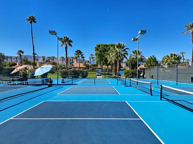 44079 Elba Court, Palm Desert CA: https://media.crmls.org/mediaz/41c6e833-f3f6-4143-a056-028aad533dd7.jpg