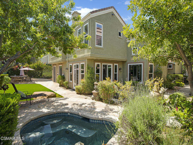 4126 Sterlingview Drive, Moorpark CA: https://media.crmls.org/mediaz/41c6f682-a758-447d-8ce9-a847ecd786e8.jpg