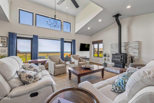 Detail Gallery Image 13 of 41 For 19251 Monterey Ave, Fort Bragg,  CA 95437 - 3 Beds | 3 Baths