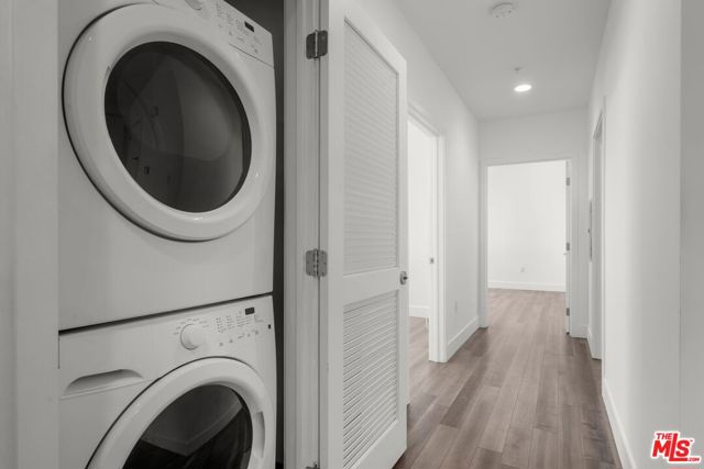 1215 S Bedford Avenue, Los Angeles CA: https://media.crmls.org/mediaz/41c871b8-644c-4591-a6e2-0e8543e081c2.jpg