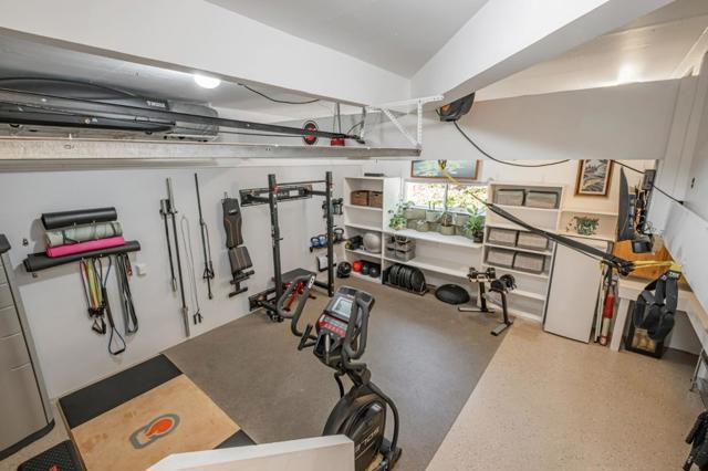 3300 Crystal Heights Drive, Soquel CA: https://media.crmls.org/mediaz/41c87371-1041-4d16-9f76-db6fc6d41a04.jpg