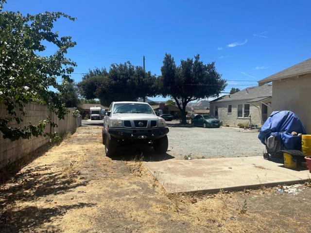 0 Ellis St, King City CA: https://media.crmls.org/mediaz/41c9c6e6-4a6a-48bb-9d6b-0e3c1bbec639.jpg