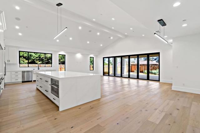 12536 Paseo Flores, Saratoga CA: https://media.crmls.org/mediaz/41cad224-6280-4859-b2c5-2027a63a61e7.jpg