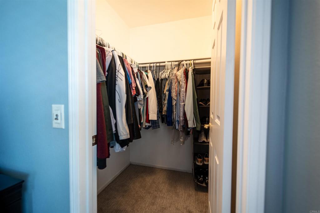 https://media.crmls.org/mediaz/41cb5df0-7f7e-455a-b565-af0182a3faac.jpg?preset=X-Large