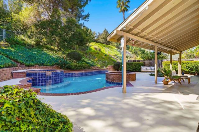 Detail Gallery Image 14 of 47 For 8008 Deerfield St, San Diego,  CA 92120 - 5 Beds | 4 Baths