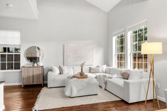 5 Tuscany Court, Scotts Valley CA: https://media.crmls.org/mediaz/41cbfecd-0da1-4622-91af-461a0d378181.jpg