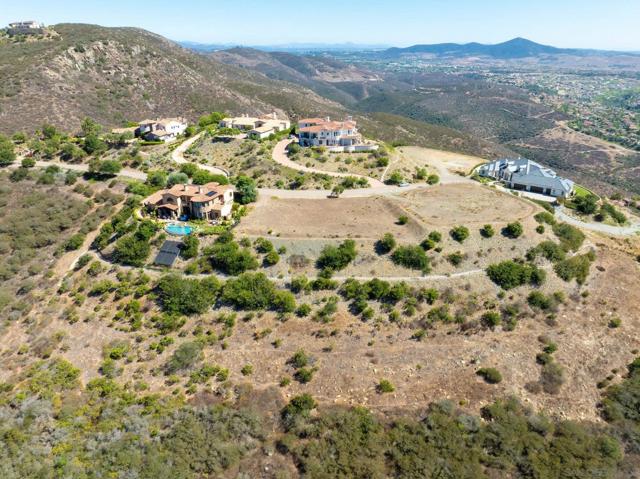 17928 El Brazo, Rancho Santa Fe CA: https://media.crmls.org/mediaz/41cc0275-d2fd-49e3-9040-f5d6a2319bdc.jpg