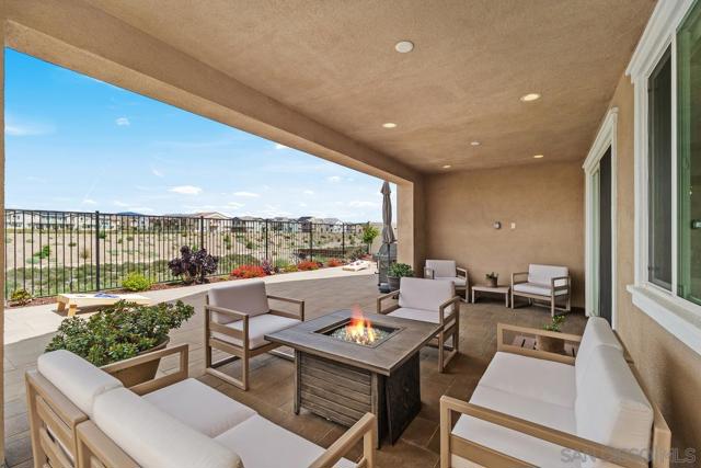 32082 Sedge Way, Temecula CA: https://media.crmls.org/mediaz/41cc8b69-bb25-4ba8-96a7-ae942dd23f47.jpg