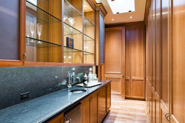 188 Fair Oaks Lane, Atherton CA: https://media.crmls.org/mediaz/41ccc7dc-2698-40fc-98b2-6f0ac03cd2e1.jpg