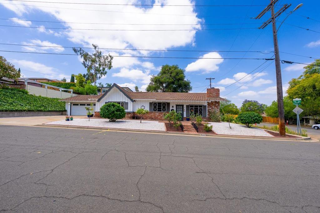 705 Beacon Pl - photo 4