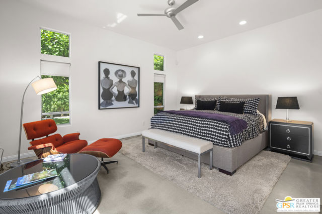 671 Dunes Court, Palm Springs, CA 92264