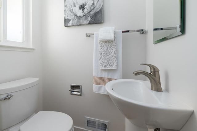 20722 Verde Vista Lane, Saratoga CA: https://media.crmls.org/mediaz/41cf4928-ca33-46a4-9a9f-48c164146926.jpg