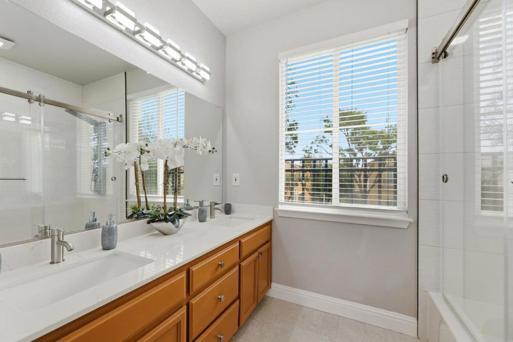https://media.crmls.org/mediaz/41d074b3-6e09-4333-b155-b0cd1ff7c933.jpg?preset=X-Large