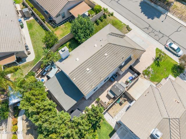 2758 Briarpatch Drive, Simi Valley CA: https://media.crmls.org/mediaz/41d0a56f-7ef3-4c57-9fd0-fc242cd7736c.jpg