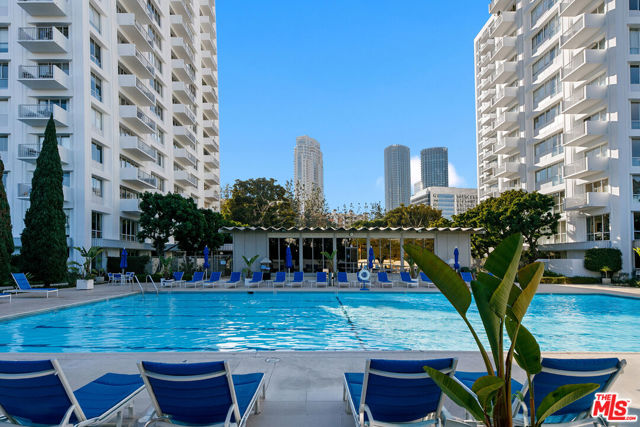 2170 Century Park East, Los Angeles CA: https://media.crmls.org/mediaz/41d0f8fe-3296-4e5e-a91b-22001a0bf90a.jpg