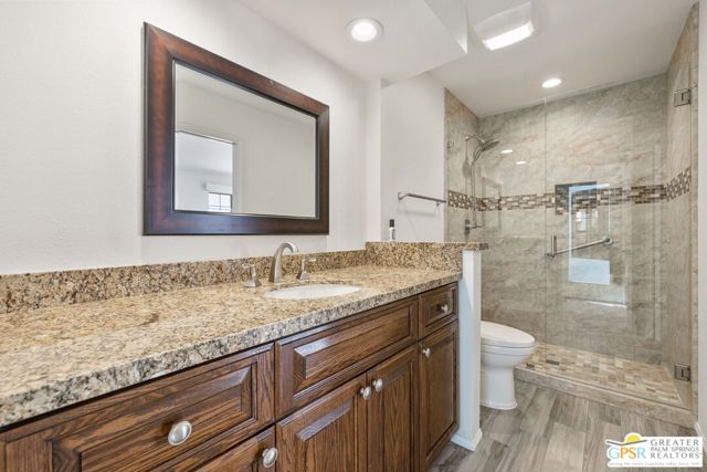 106 Avellino Circle, Palm Desert CA: https://media.crmls.org/mediaz/41d1ec56-3dcc-4259-b83e-048cd61273f0.jpg