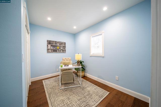 2421 Lincoln Ave, Richmond CA: https://media.crmls.org/mediaz/41d1eff8-6322-4b84-b1f2-30ba8e990f65.jpg