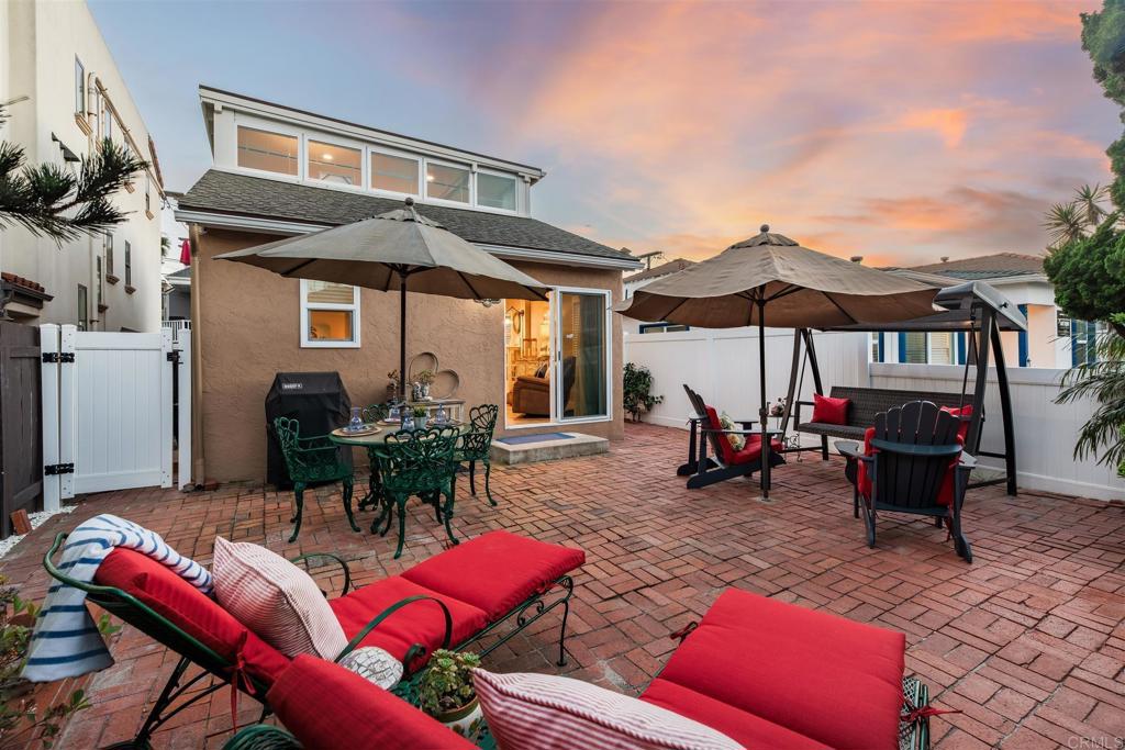 821 San Juan Place - photo 2