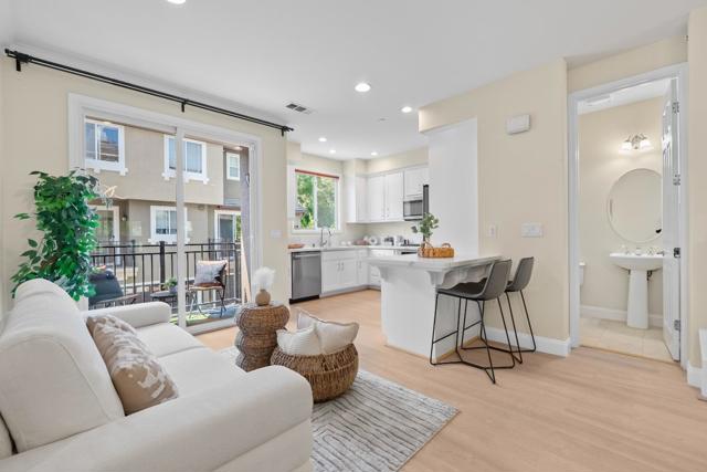 1180 Glin Terrace, Sunnyvale CA: https://media.crmls.org/mediaz/41d20fff-80ac-44ae-a8d2-f88df26c353f.jpg