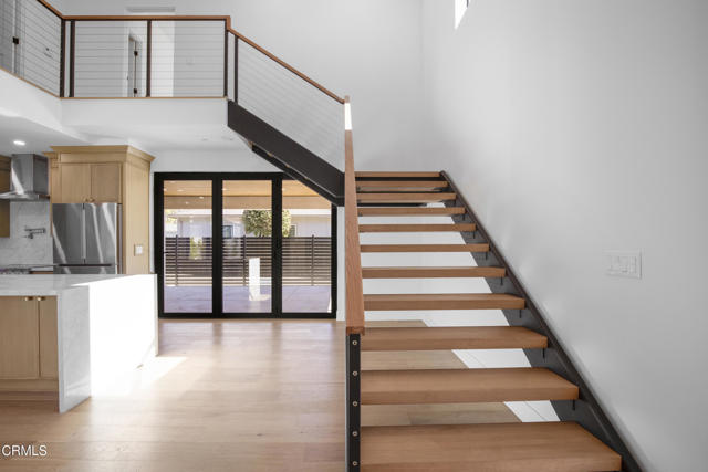 Detail Gallery Image 10 of 32 For 611 W Claremont St, Pasadena,  CA  - 3 Beds | 3 Baths